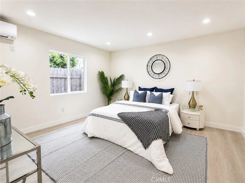 2501 Santa Ysabel Fullerton, CA 92831