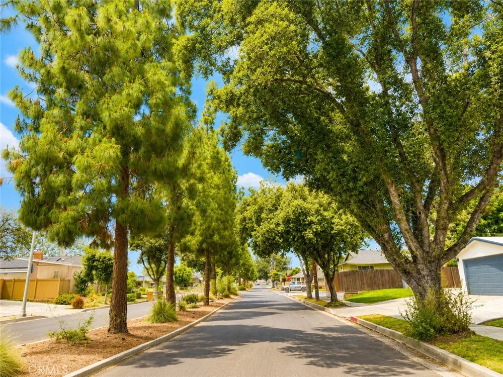 2501 Santa Ysabel Fullerton, CA 92831