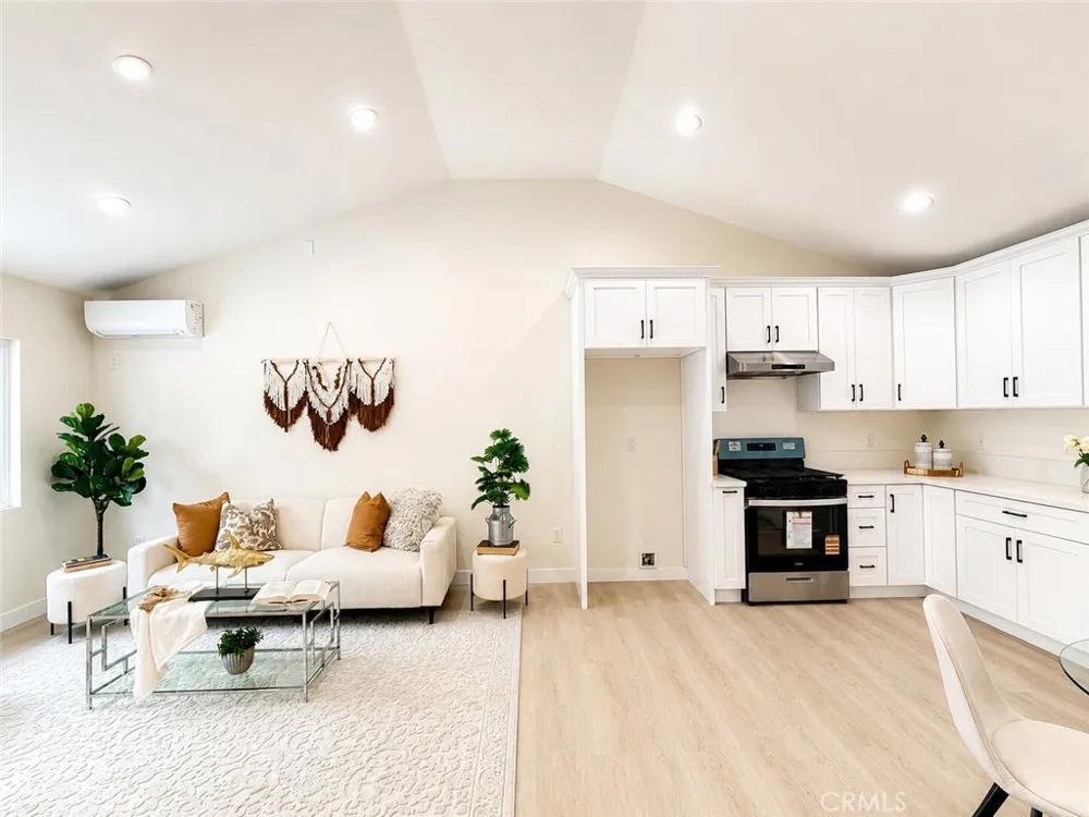 2501 Santa Ysabel Fullerton, CA 92831