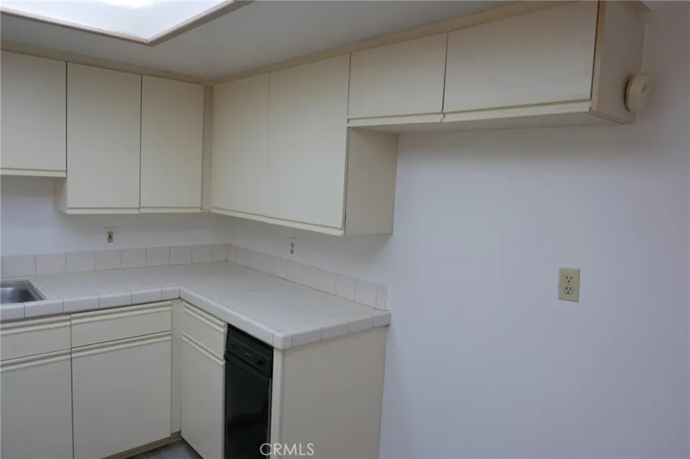 16795 Roosevelt #C Huntington Beach, CA 92649