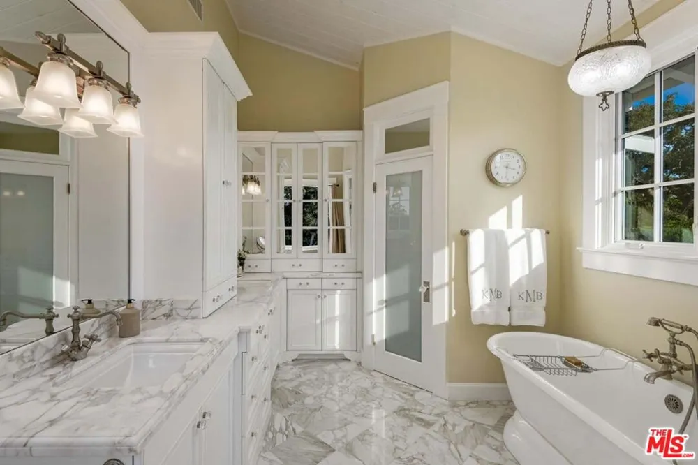 1650 E Valley Road Santa Barbara, CA 93108