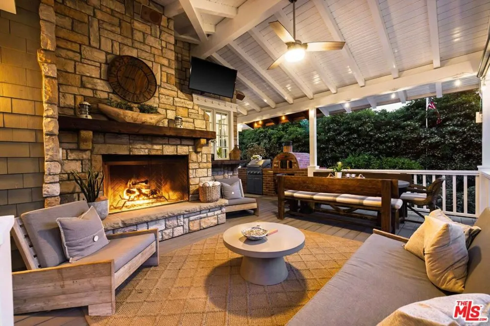 1650 E Valley Road Santa Barbara, CA 93108