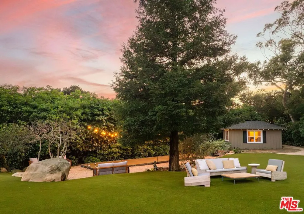 1650 E Valley Road Santa Barbara, CA 93108