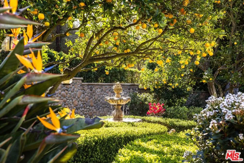 1650 E Valley Road Santa Barbara, CA 93108