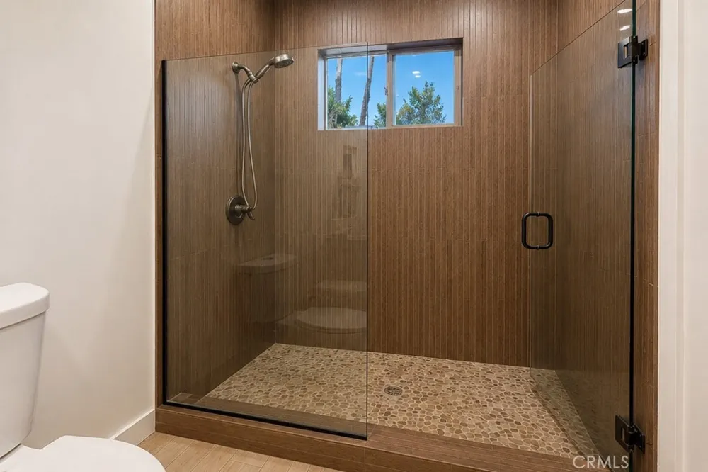 14720 Valerio Van Nuys, CA 91405