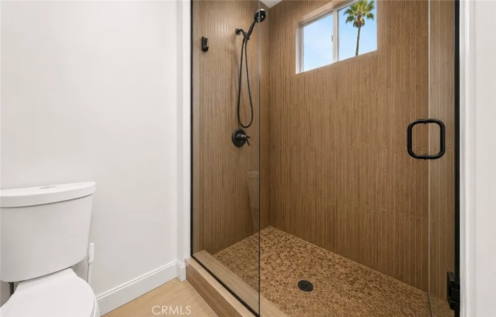 14720 Valerio Van Nuys, CA 91405