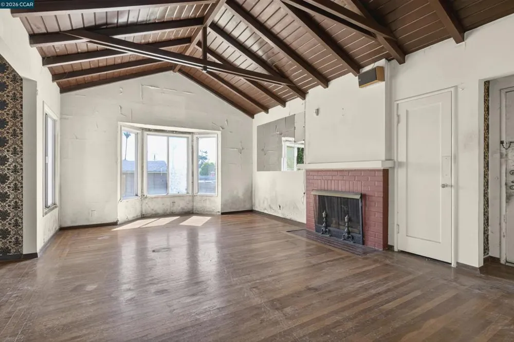 5526 Carl Ave Richmond, CA 94804