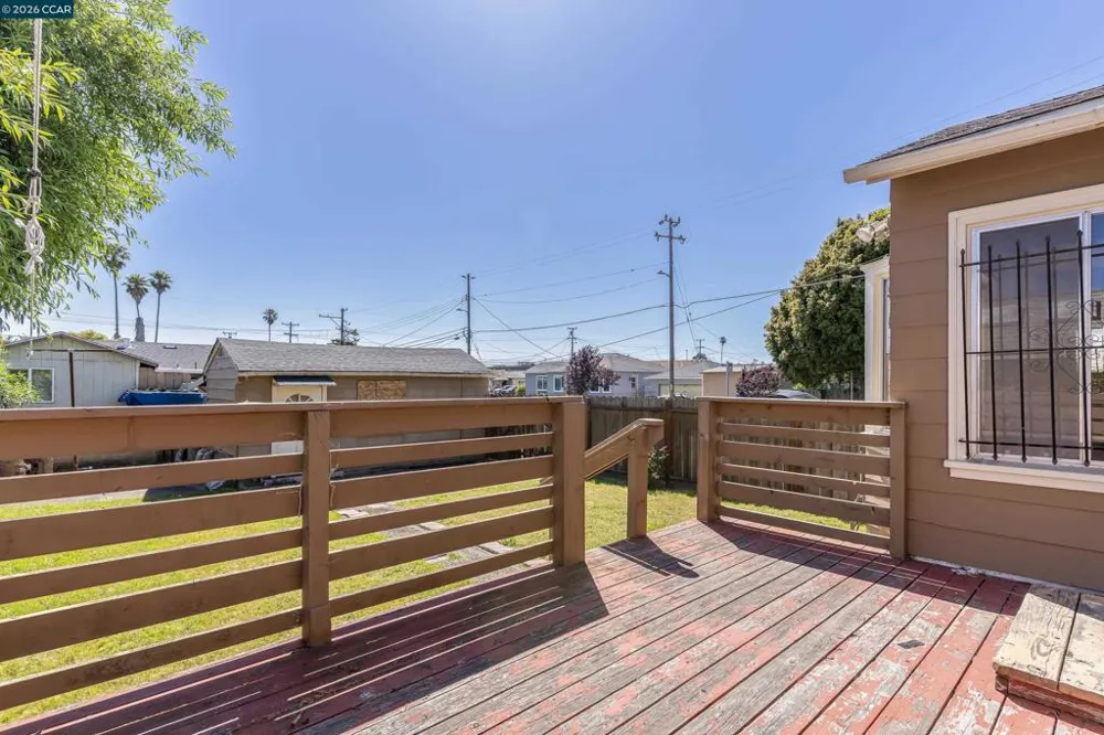 5526 Carl Ave Richmond, CA 94804
