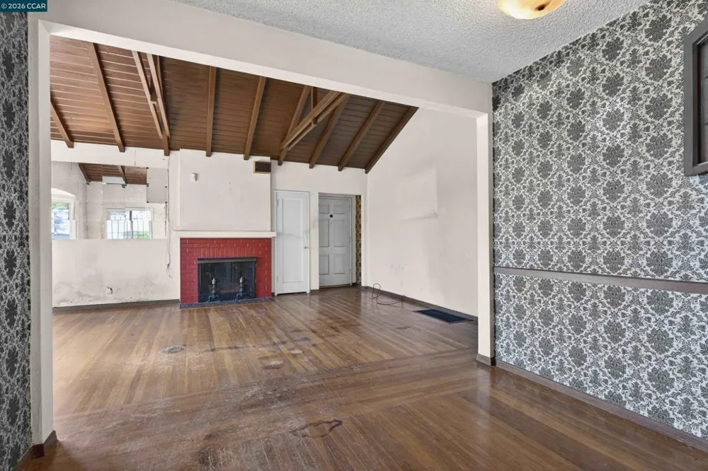 5526 Carl Ave Richmond, CA 94804