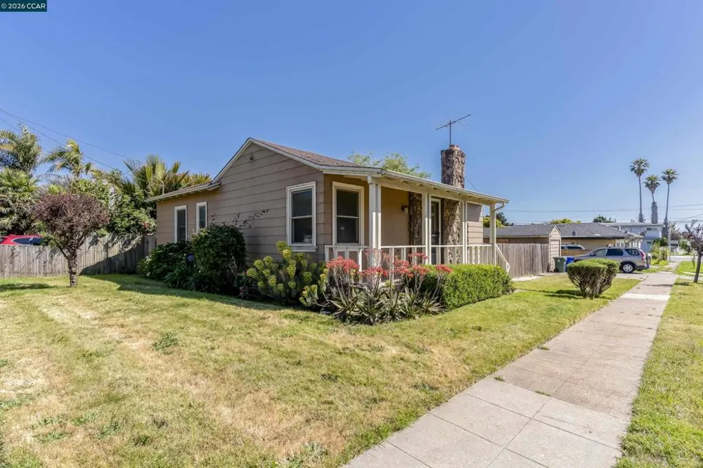 5526 Carl Ave Richmond, CA 94804