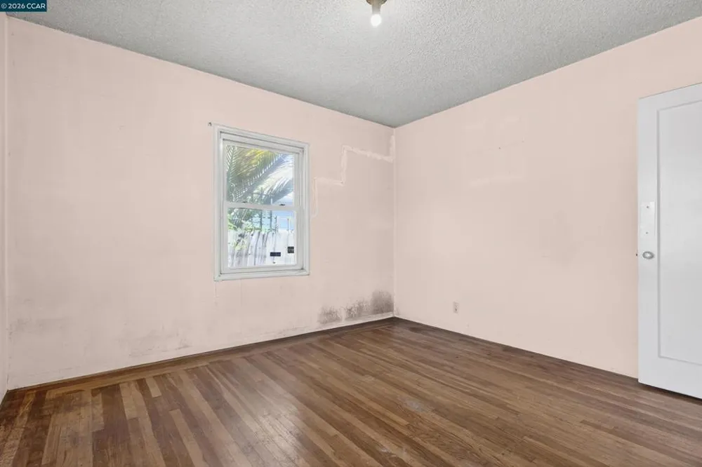 5526 Carl Ave Richmond, CA 94804