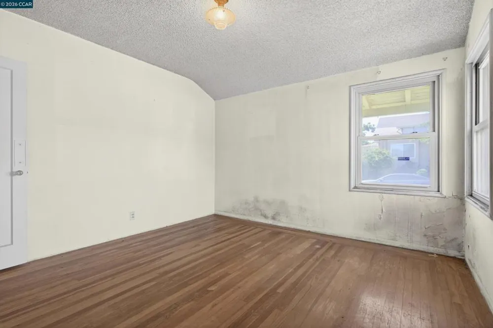 5526 Carl Ave Richmond, CA 94804