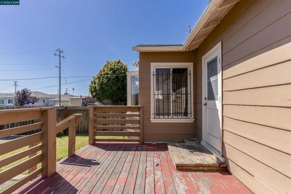 5526 Carl Ave Richmond, CA 94804