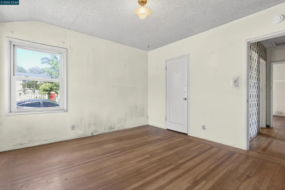 5526 Carl Ave Richmond, CA 94804