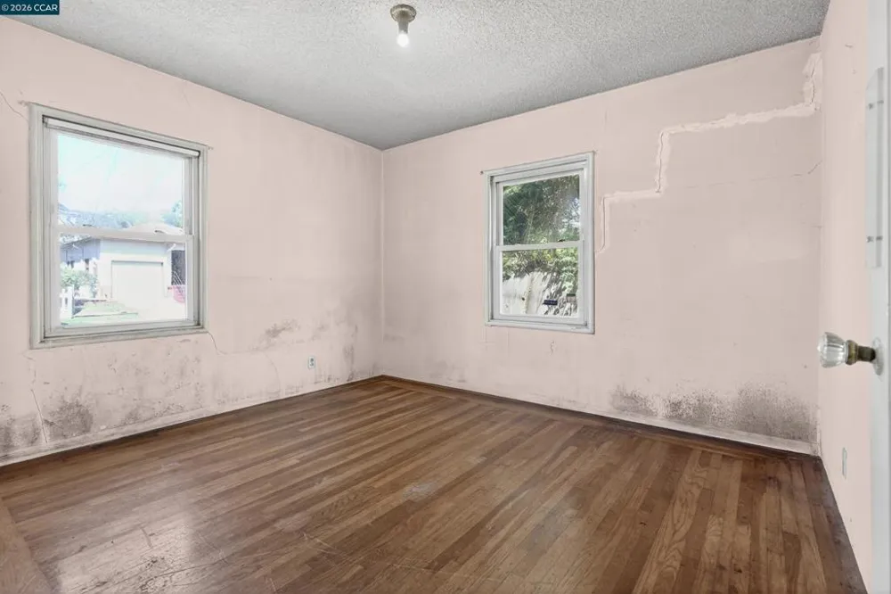 5526 Carl Ave Richmond, CA 94804