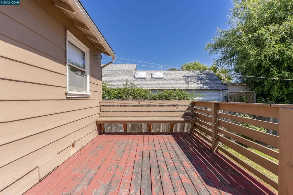 5526 Carl Ave Richmond, CA 94804