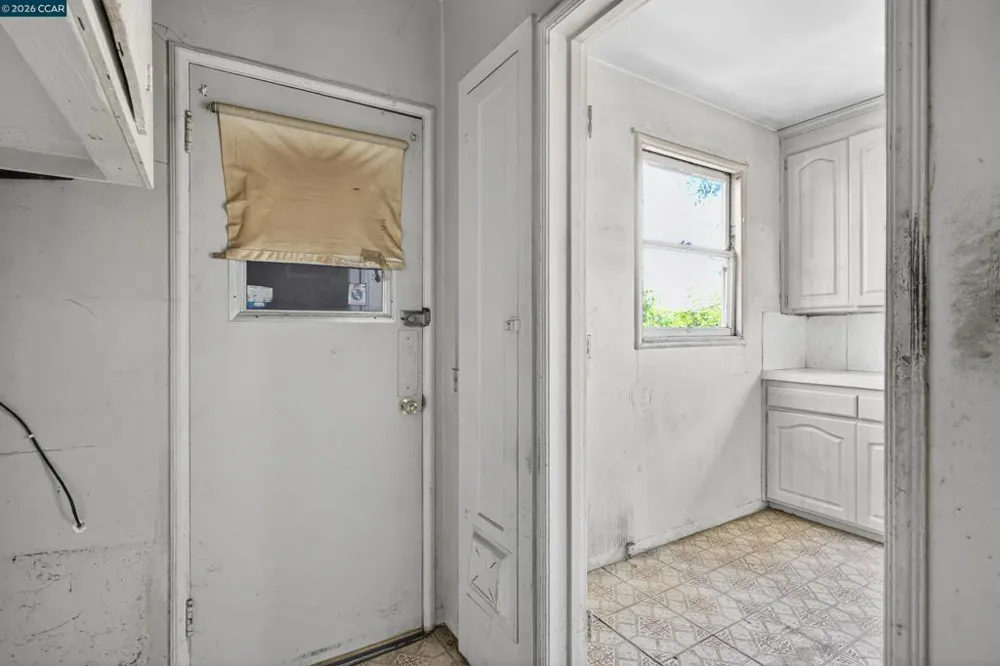 5526 Carl Ave Richmond, CA 94804