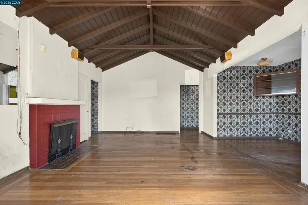 5526 Carl Ave Richmond, CA 94804
