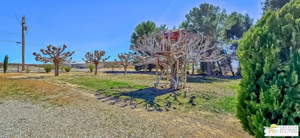 11446 Midway Avenue Lucerne Valley, CA 92356