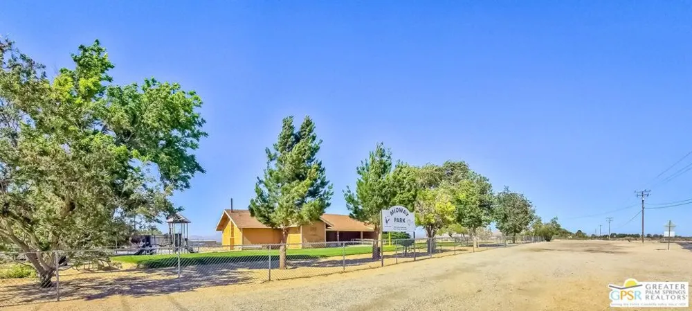 11446 Midway Avenue Lucerne Valley, CA 92356
