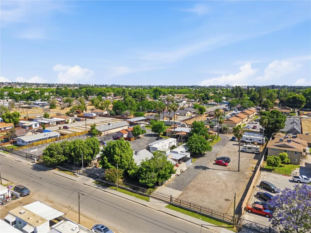 329 McCord Ave Bakersfield, CA 93308