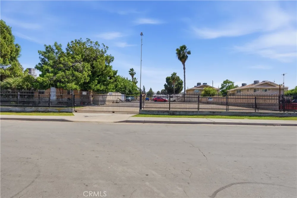 329 McCord Ave Bakersfield, CA 93308