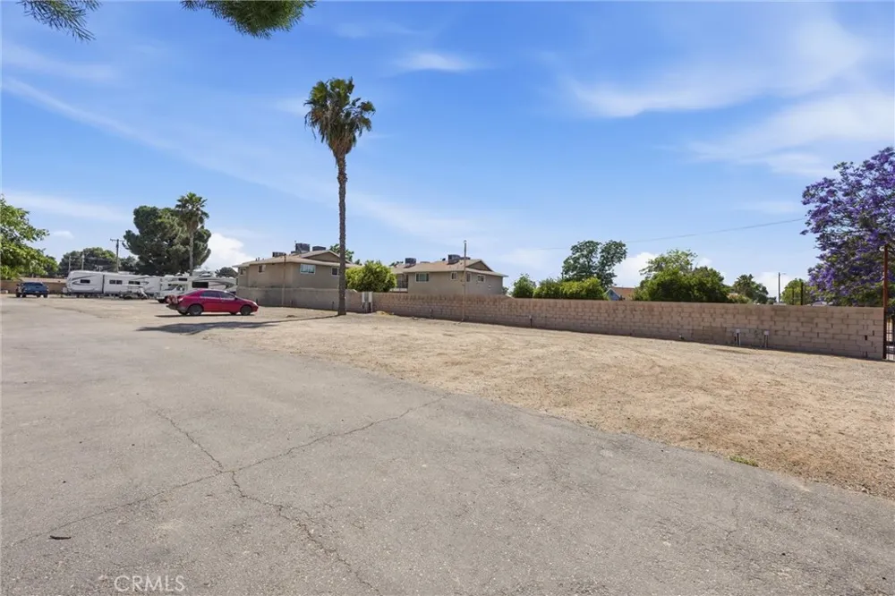 329 McCord Ave Bakersfield, CA 93308