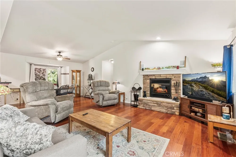 5399 Lone Pine Canyon Wrightwood, CA 92397