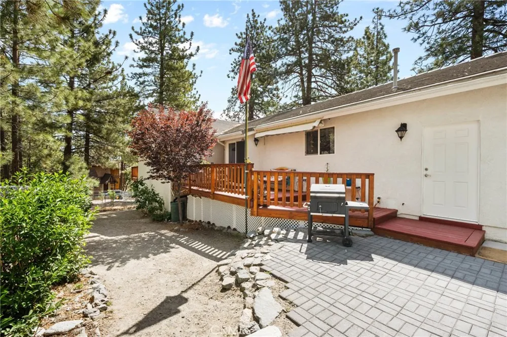 5399 Lone Pine Canyon Wrightwood, CA 92397