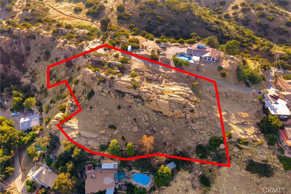8740 Azul Drive West Hills, CA 91304