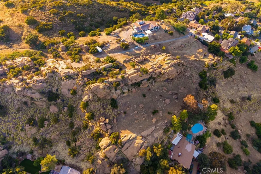 8740 Azul Drive West Hills, CA 91304