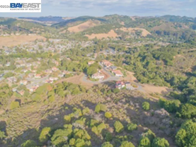 Knobcone Ct Richmond, CA 94803