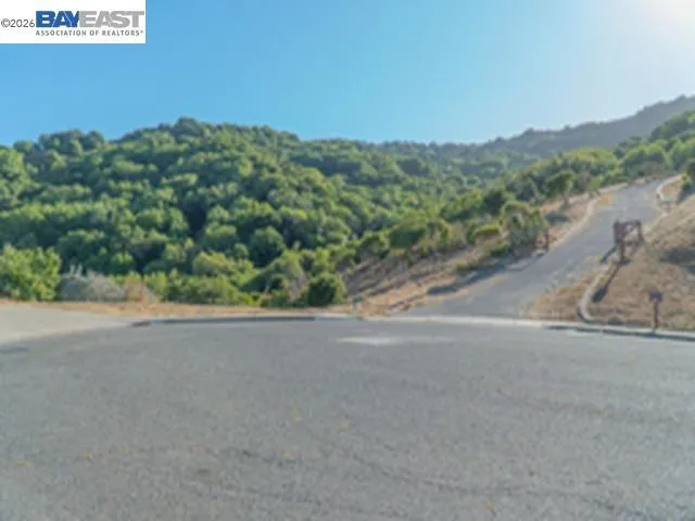 Knobcone Ct Richmond, CA 94803