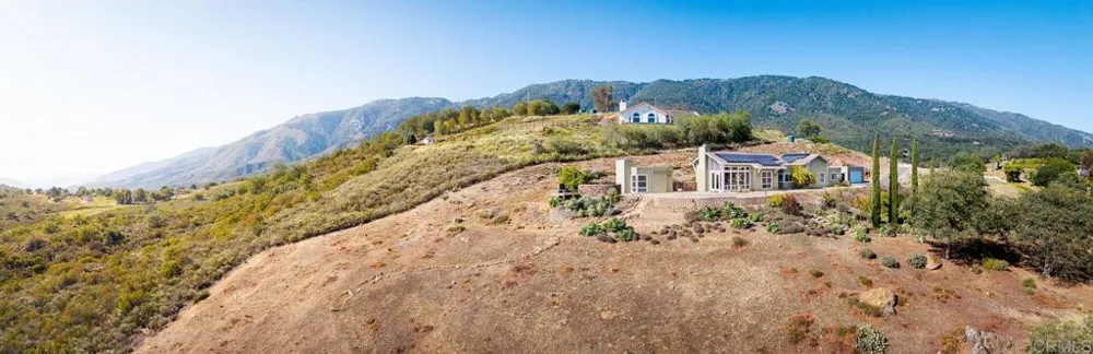 31924 Calle El Potrero Pauma Valley, CA 92061