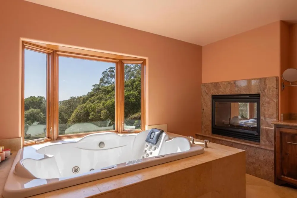 67 Tucker Road Royal Oaks, CA 95076