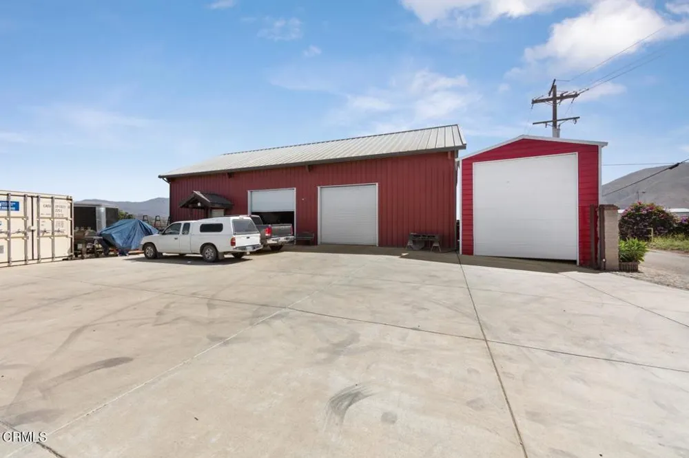 907 Mission Rock Road Santa Paula, CA 93060