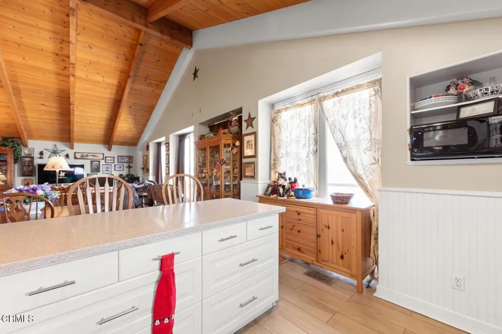 907 Mission Rock Road Santa Paula, CA 93060
