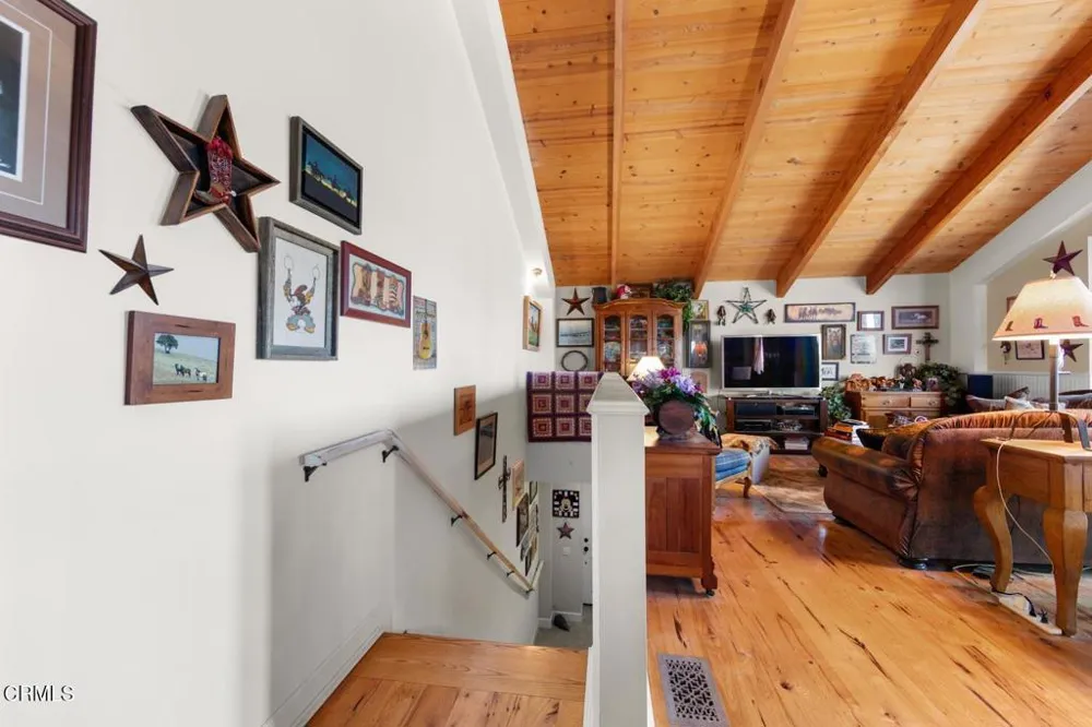 907 Mission Rock Road Santa Paula, CA 93060
