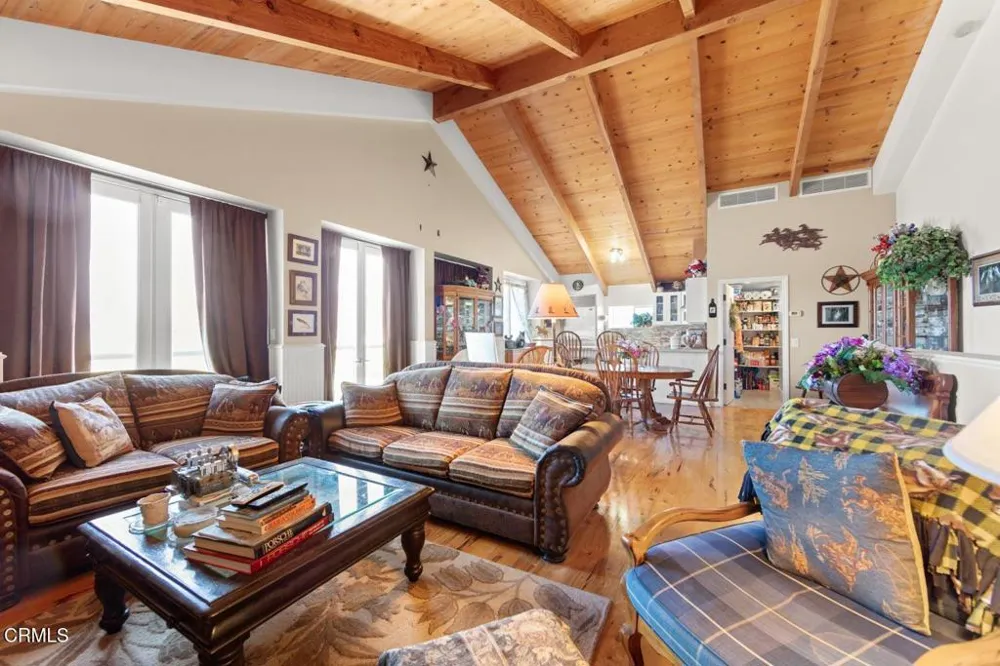 907 Mission Rock Road Santa Paula, CA 93060