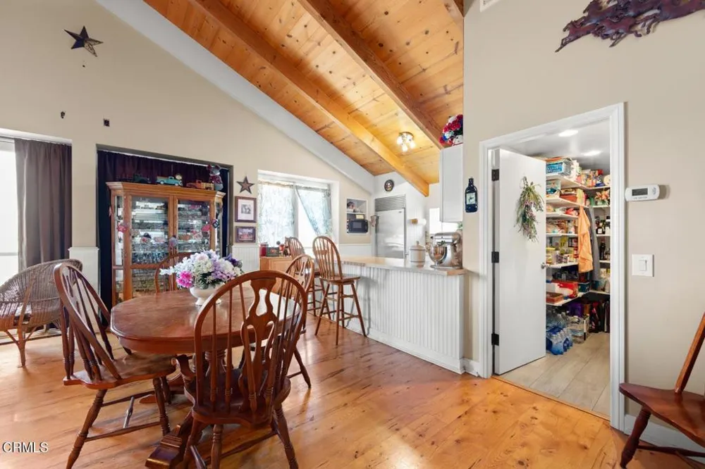 907 Mission Rock Road Santa Paula, CA 93060