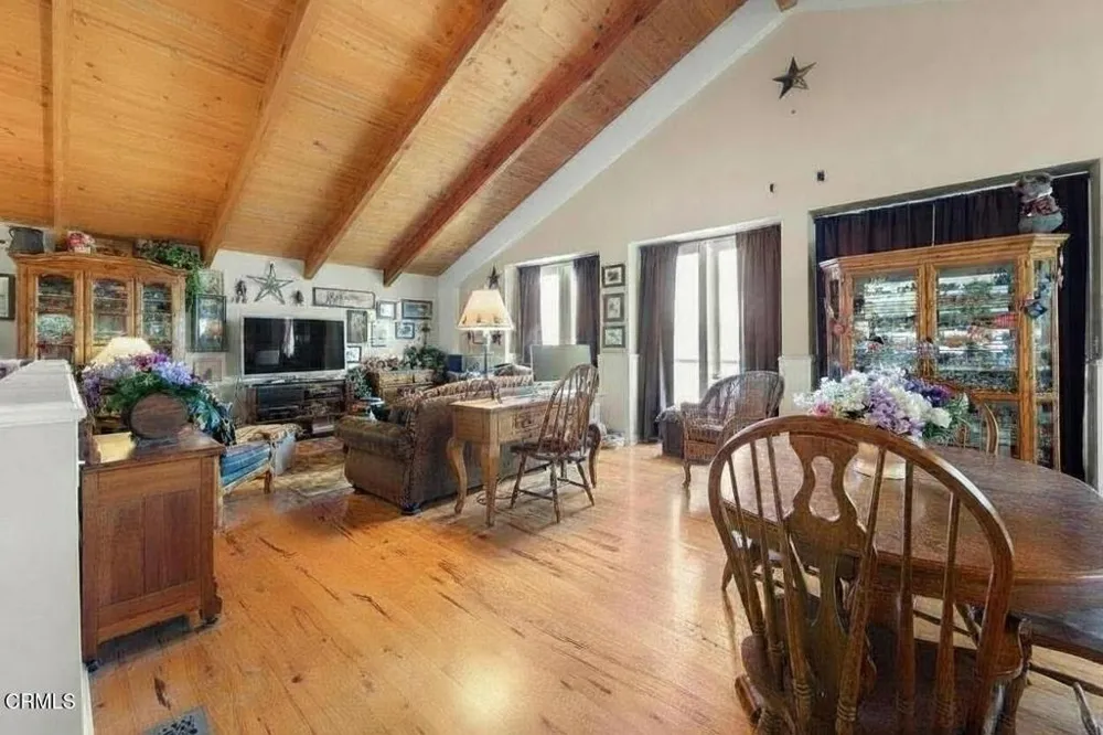 907 Mission Rock Road Santa Paula, CA 93060