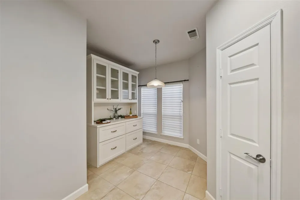 2351 Summit Way Court Kingwood, TX 77339