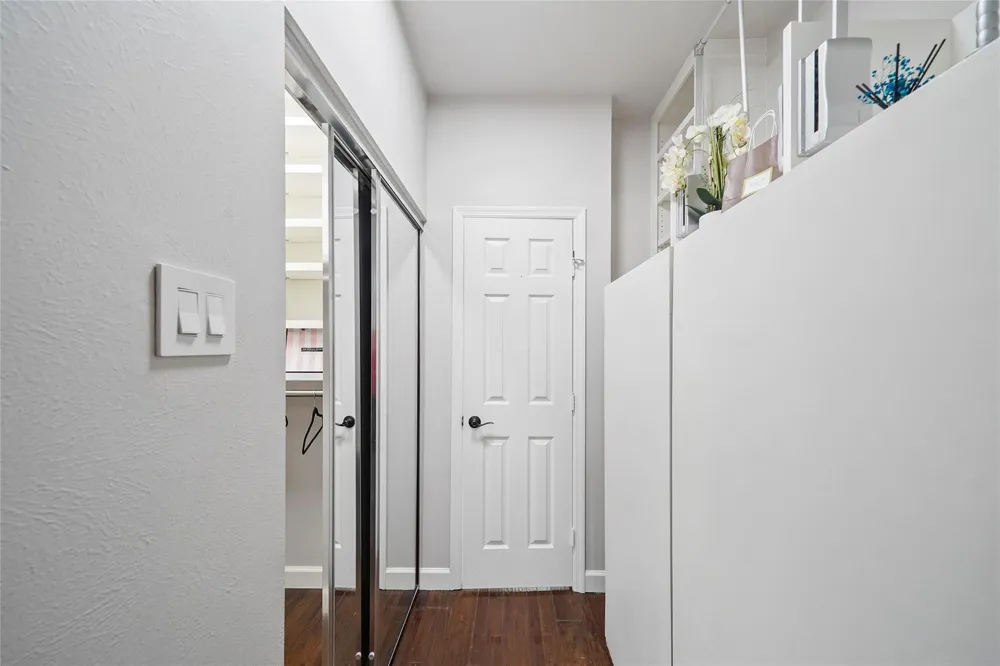 2351 Summit Way Court Kingwood, TX 77339