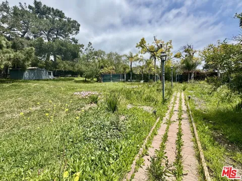 27555 Pacific Coast Highway