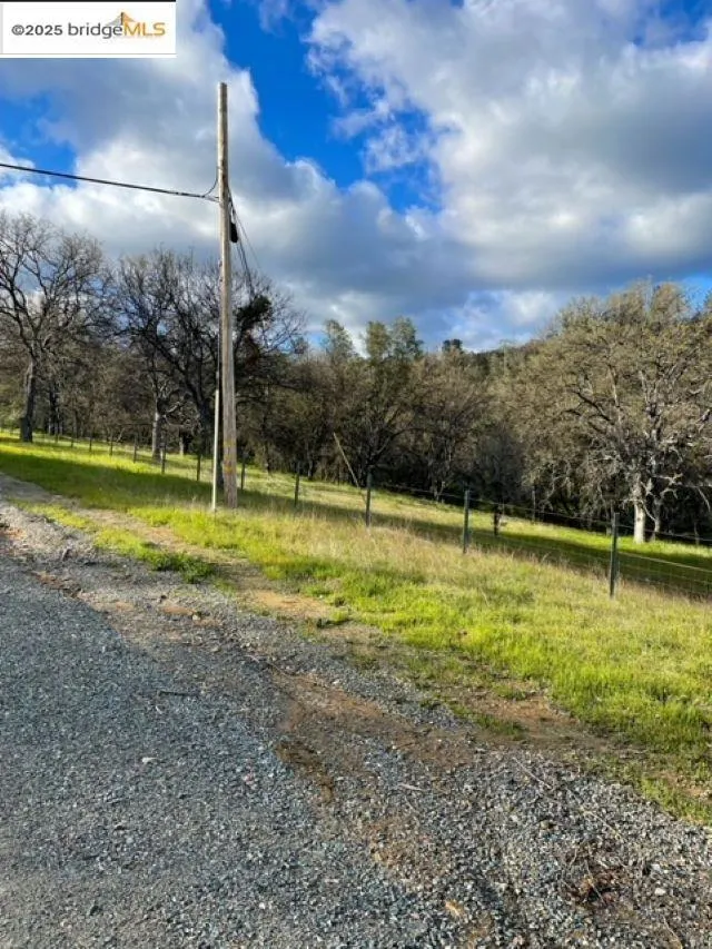 10404 State Highway 49 Coulterville, CA 95311