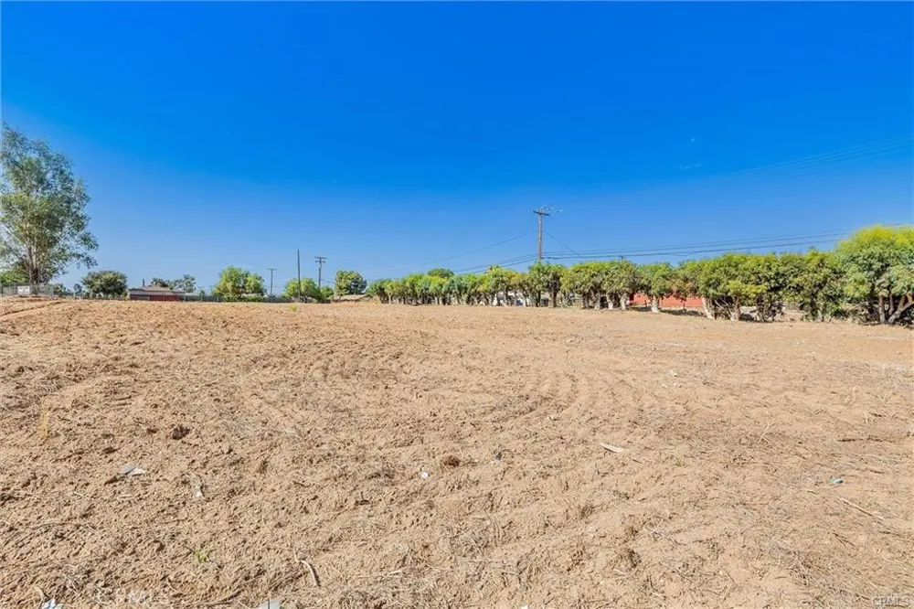13277 Day Moreno Valley, CA 92553