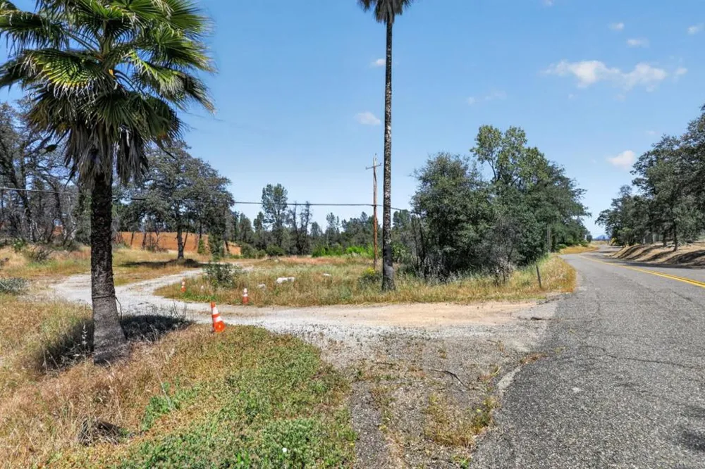 16416 Lower Springs Road Redding, CA 96001