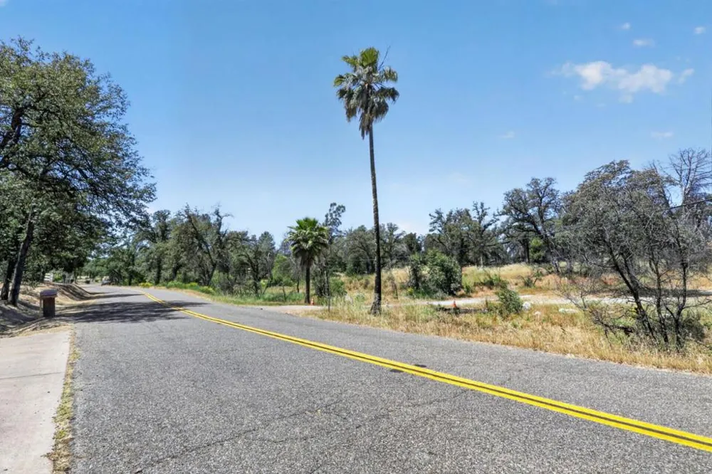 16416 Lower Springs Road Redding, CA 96001