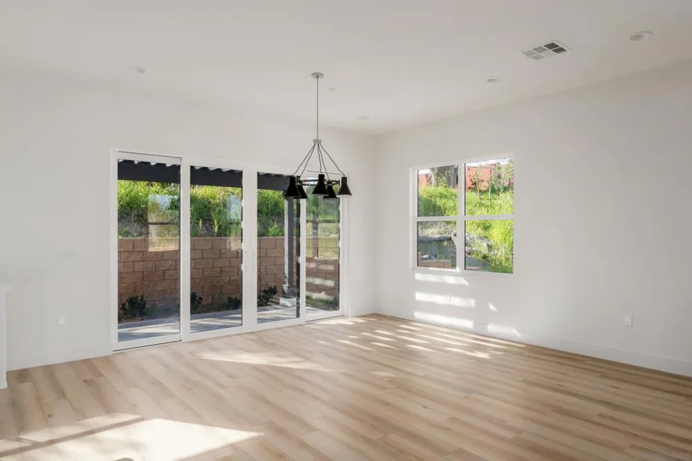 710 Passion Court Vista, CA 92083