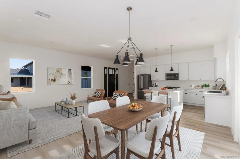 710 Passion Court Vista, CA 92083